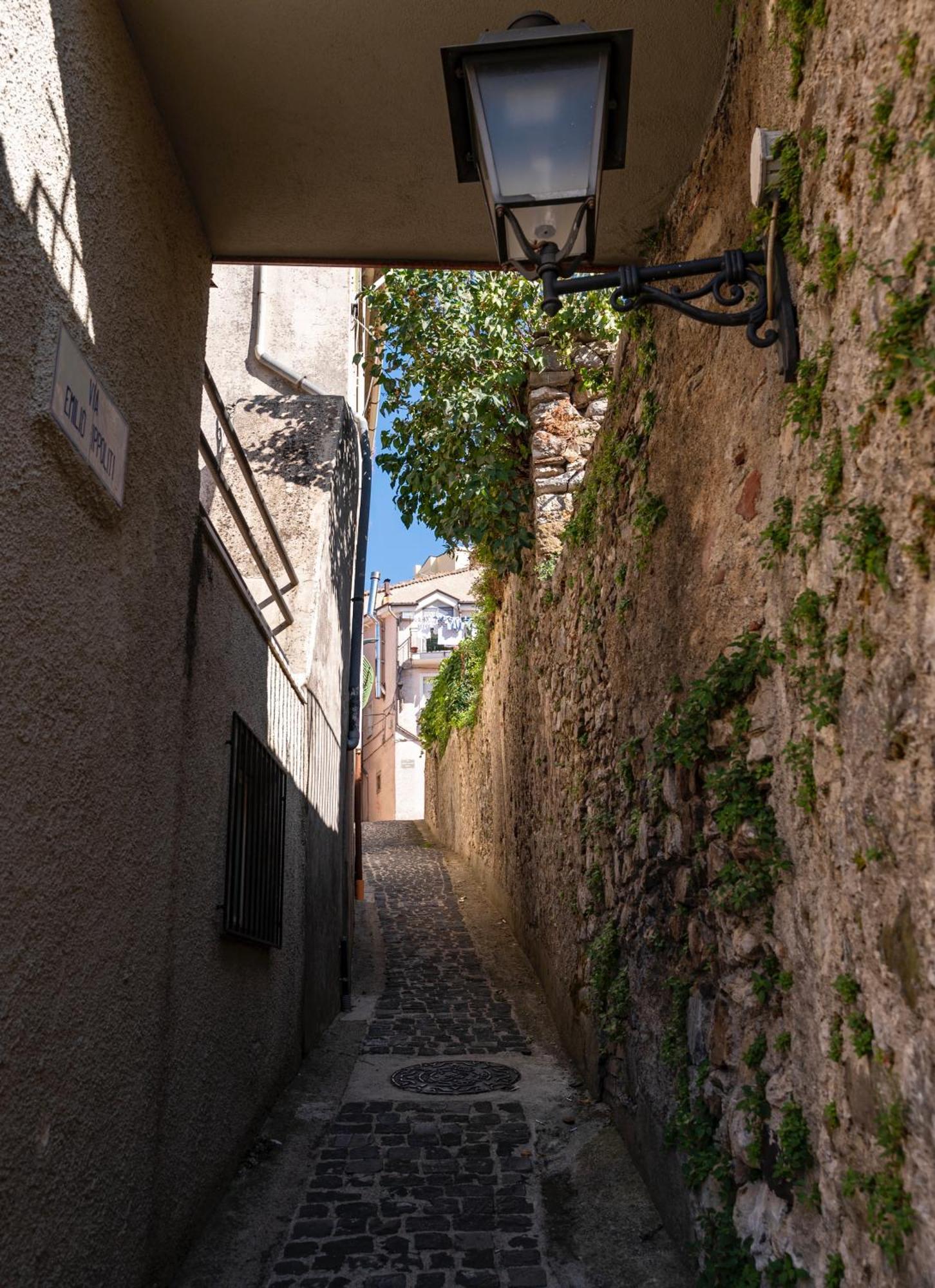 Piazza Laurino Apartments Basic Excursions Alto Cilento Pellegrinaggio Giubilare Exterior foto